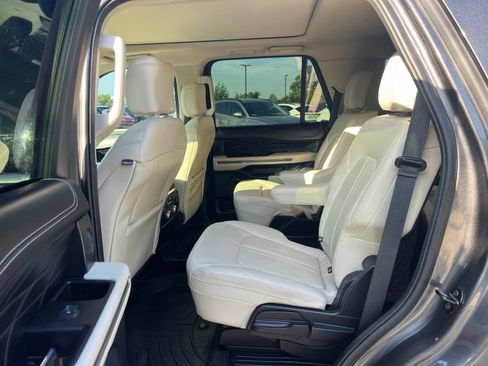 Used 2021 Ford Expedition Platinum AWD/4WD image 20