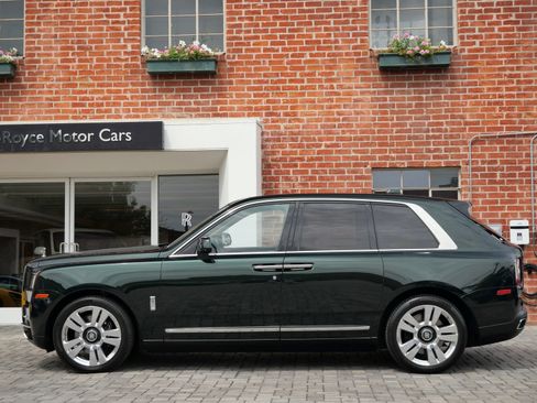 Used 2019 Rolls-Royce Cullinan AWD/4WD image 3
