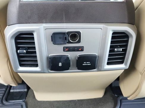 Used 2018 Ford F150 Lariat w/ Equipment Group 502A Luxury image 34