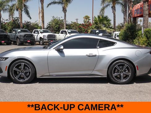 Used 2025 Ford Mustang Coupe RWD image 5