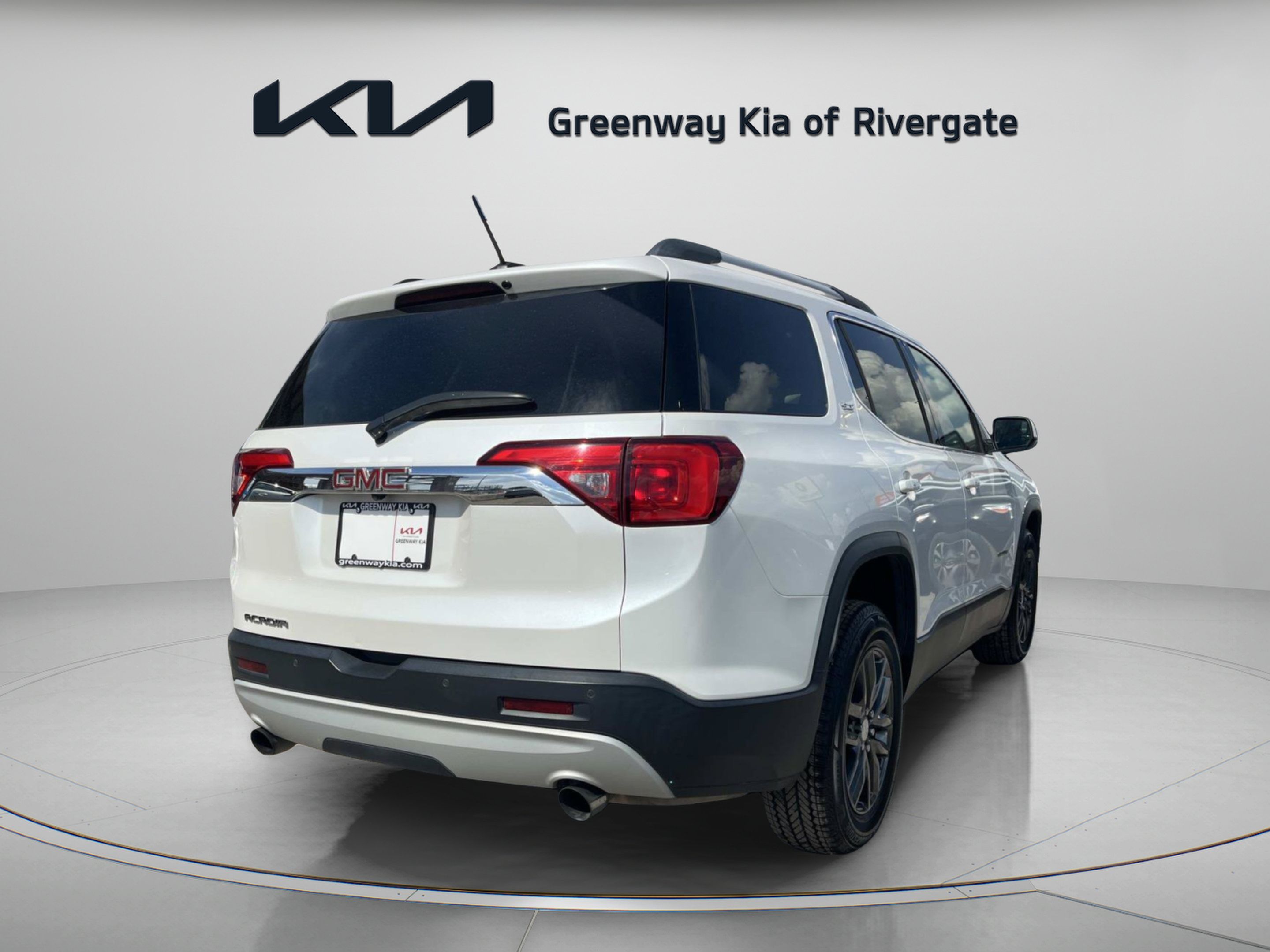 Used 2019 GMC Acadia SLT FWD image 7