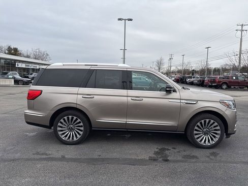 Used 2018 Lincoln Navigator Reserve w/ Technology Package image 21