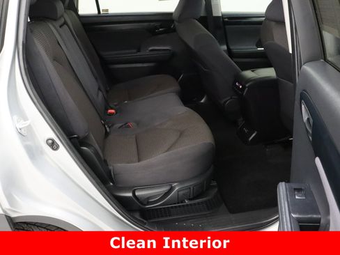 Certified 2023 Toyota Highlander LE image 36