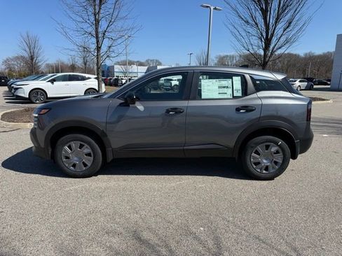 New 2026 Nissan Kicks S image 8