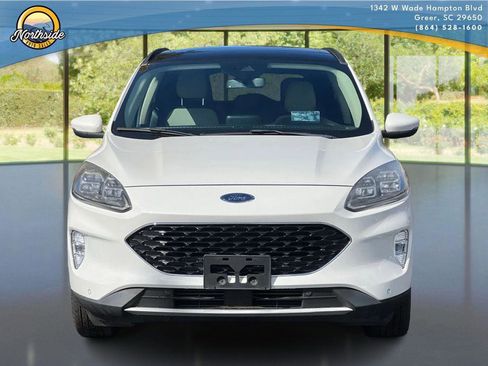 Used 2020 Ford Escape Titanium image 22