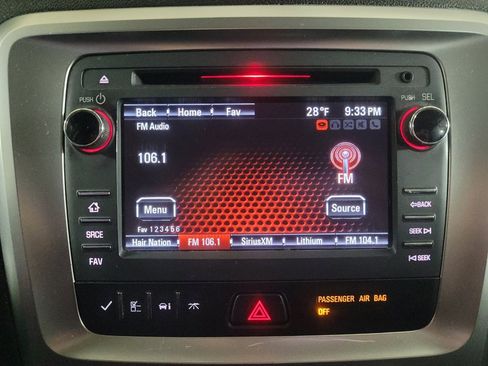 Used 2016 GMC Acadia SLE FWD image 25