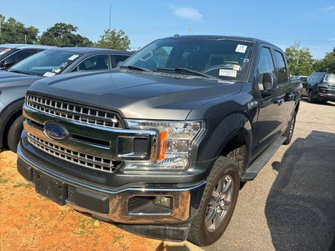 Used 2018 Ford F150 XLT w/ Equipment Group 301A Mid RWD image 2