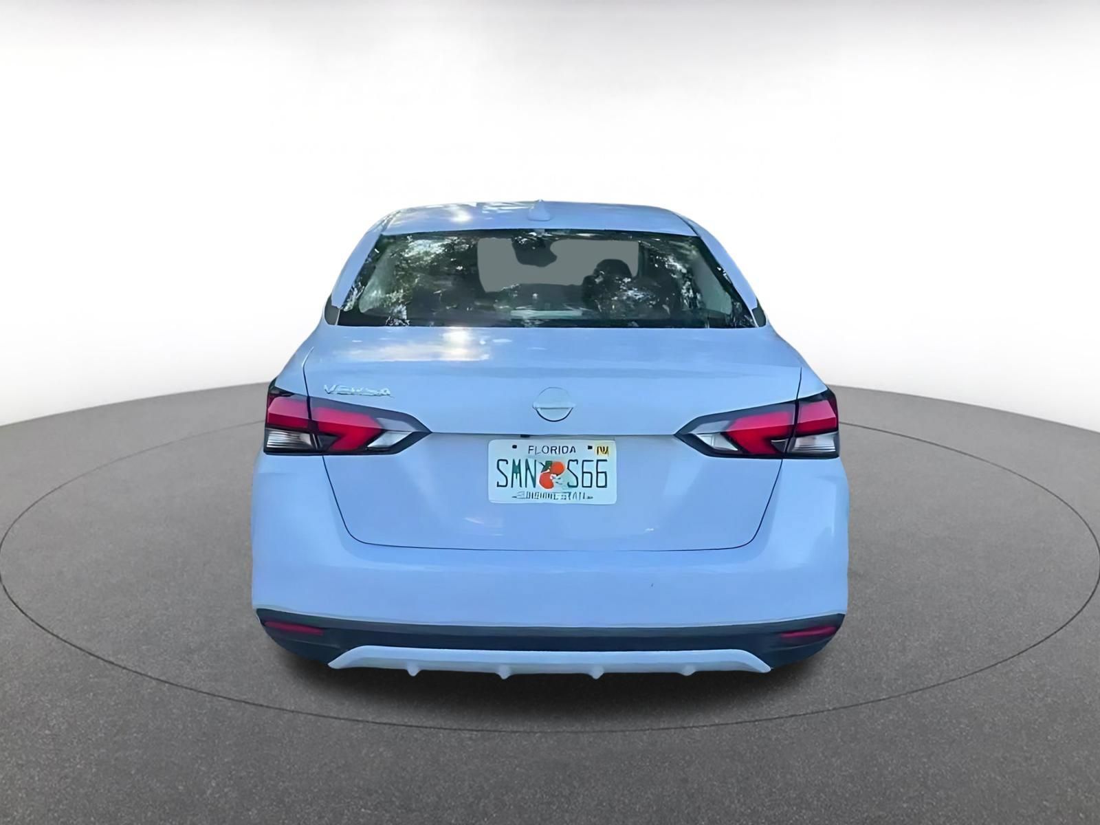 Used 2025 Nissan Versa SV FWD image 12