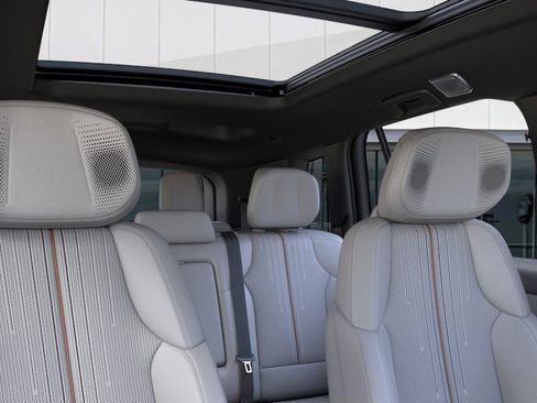 New 2026 Cadillac Vistiq Luxury image 48