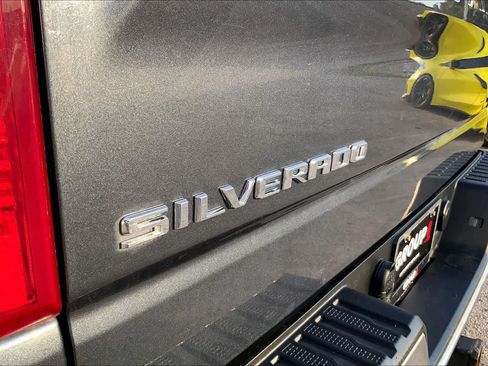 Used 2021 Chevrolet Silverado 1500 LT AWD/4WD image 30