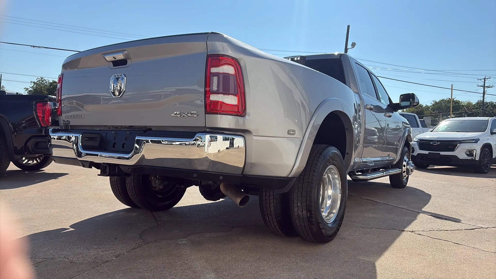 Used 2021 RAM 3500 Laramie AWD/4WD image 3