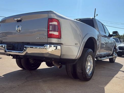 Used 2021 RAM 3500 Laramie AWD/4WD image 3