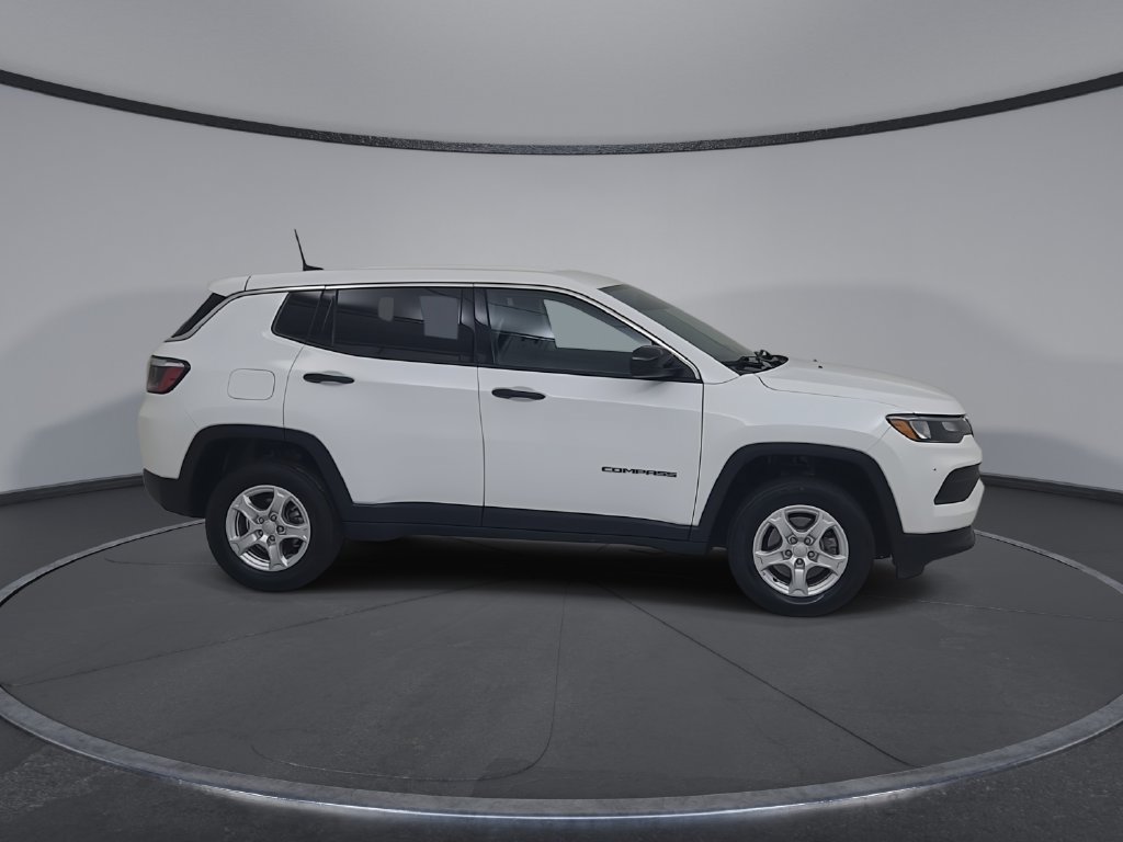Used 2022 Jeep Compass Sport AWD/4WD image 18