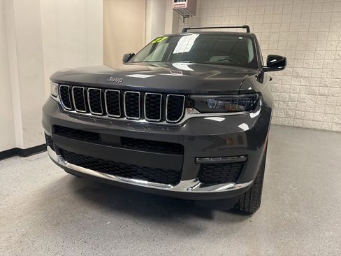 Used 2022 Jeep Grand Cherokee L Limited image 41