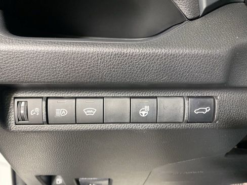 Used 2023 Toyota RAV4 SE w/ Weather & Moonroof Package image 23