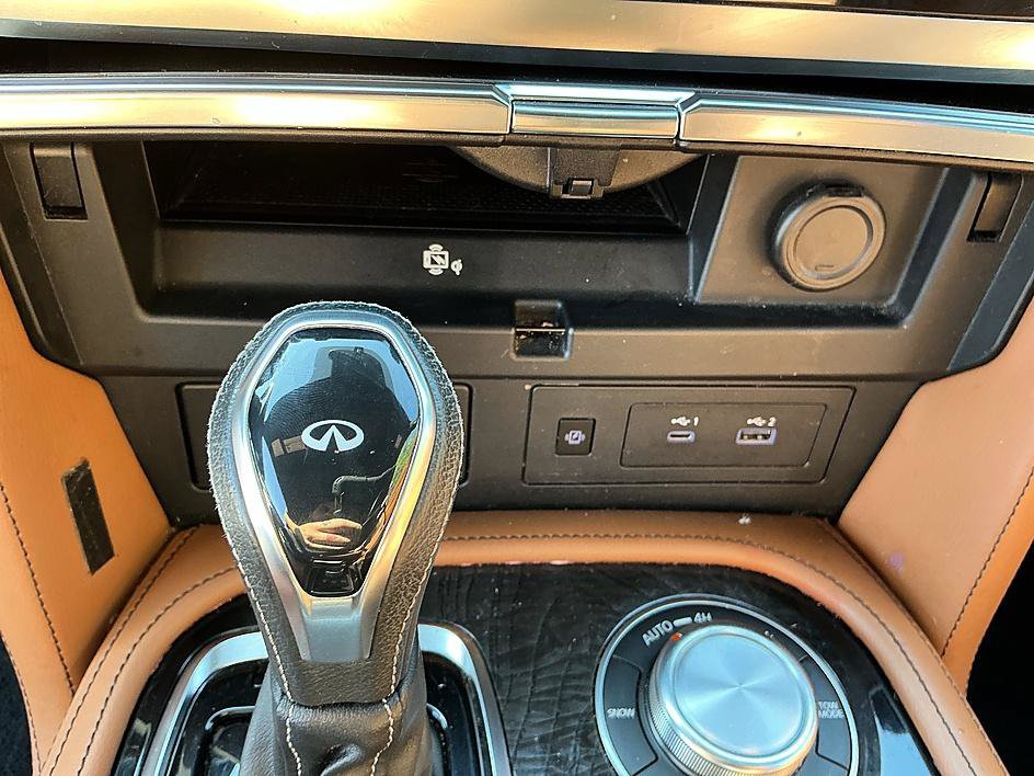 Used 2022 INFINITI QX80 Sensory w/ Cargo Package AWD/4WD image 19