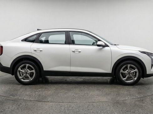 Used 2025 Kia K4 LXS image 11