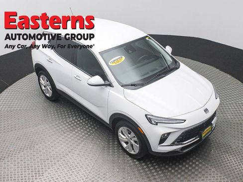 Used 2025 Buick Encore GX Preferred image 3