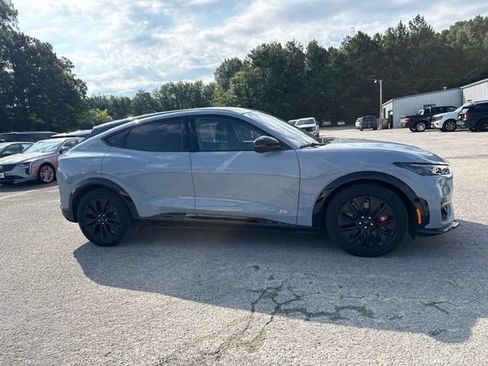 Used 2025 Ford Mustang Mach-E Premium w/ Sport Appearance Package AWD/4WD image 15