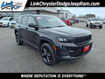 Used 2023 Jeep Grand Cherokee Altitude