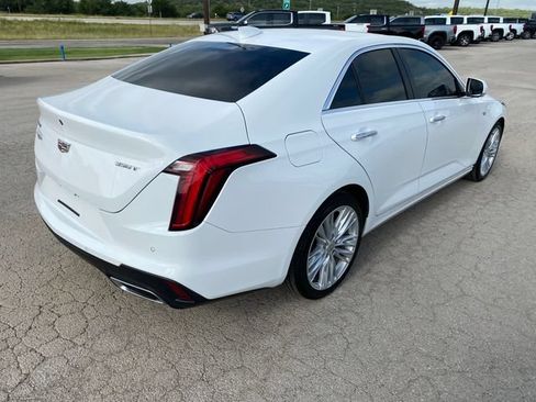 Used 2024 Cadillac CT4 Premium Luxury RWD image 6