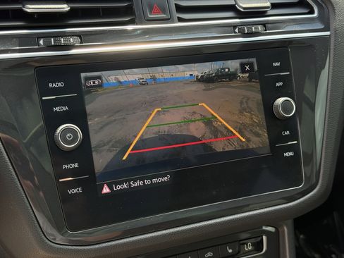 Used 2021 Volkswagen Tiguan SEL image 22