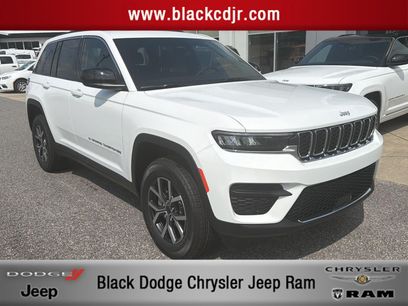 New 2027 Jeep Grand Cherokee Laredo X