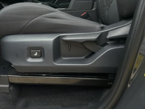 Used 2026 Toyota Tacoma SR5 AWD/4WD image 10