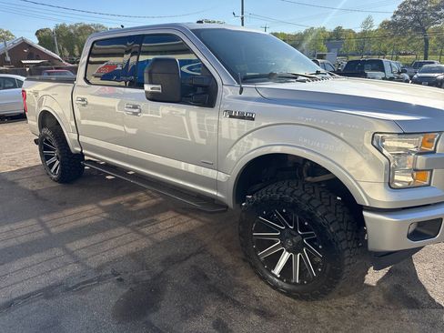 Used 2017 Ford F150 XLT w/ Equipment Group 302A Luxury AWD/4WD image 33