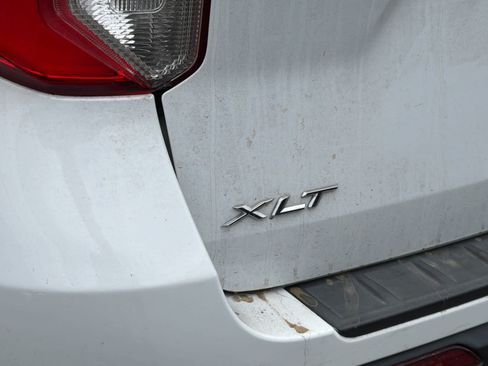 Used 2020 Ford Explorer XLT RWD image 10