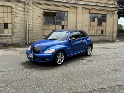 Used 2005 Chrysler PT Cruiser GT FWD image 2