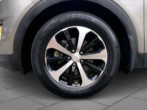 Used 2016 Kia Sorento EX w/ EX Touring Package image 10