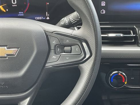 Used 2024 Chevrolet TrailBlazer LT w/ Driver Confidence Package FWD image 19