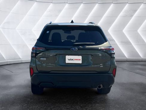 Used 2025 Subaru Forester Touring w/ Touring Package image 5