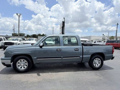 Used 2006 Chevrolet Silverado 1500 LS w/ Chrome Exterior Package RWD image 9