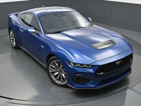 Used 2024 Ford Mustang GT Premium RWD image 34