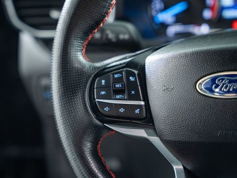 Certified 2022 Ford Explorer ST-Line w/ Class IV Trailer Tow Package image 31