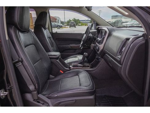 Used 2016 GMC Canyon SLE w/ Nightfall Edition AWD/4WD image 11