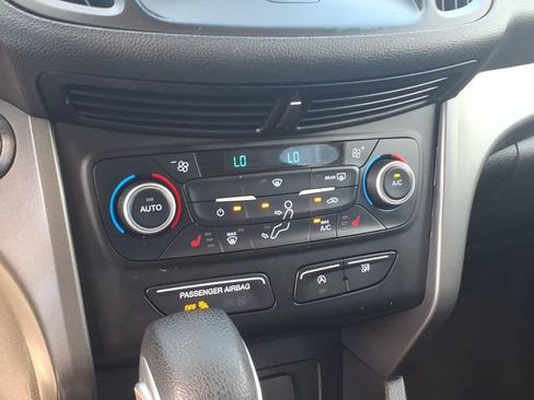 Used 2019 Ford Escape SE AWD/4WD image 18