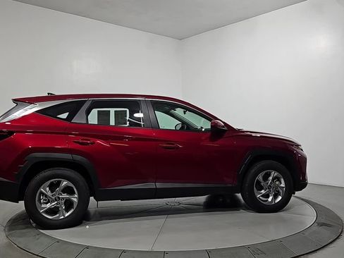 Certified 2024 Hyundai Tucson SE image 7