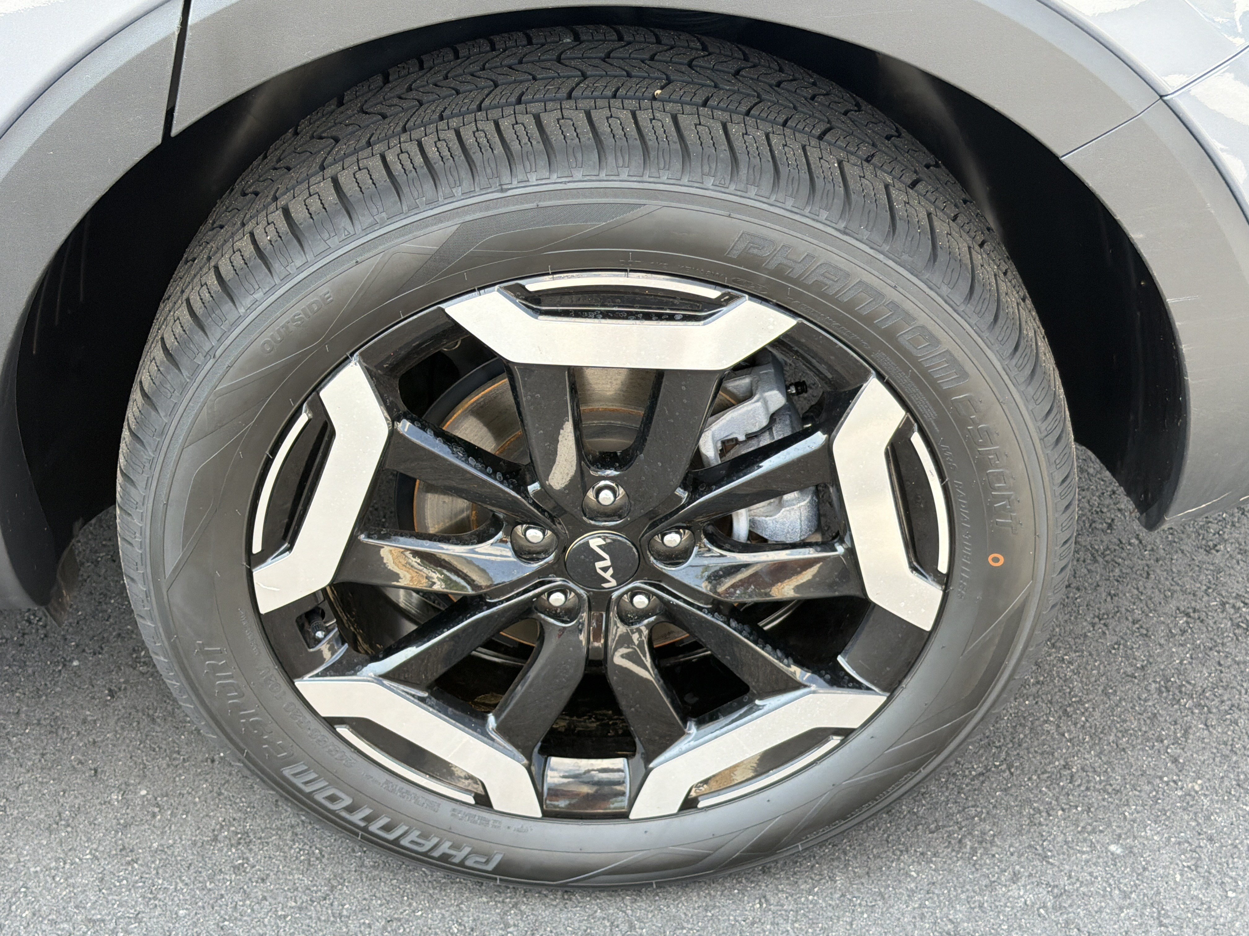Used 2025 Kia Telluride S FWD image 19