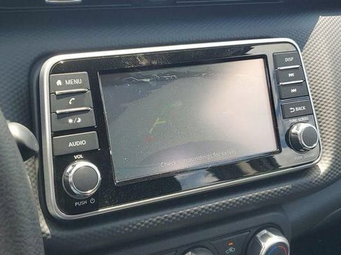 New 2025 Nissan Kicks Play S image 15