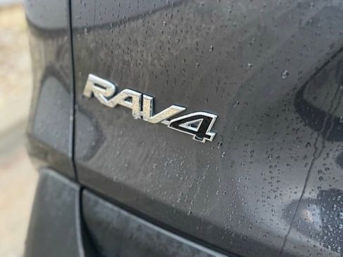 Certified 2021 Toyota RAV4 XLE w/ Convenience Package AWD/4WD image 42