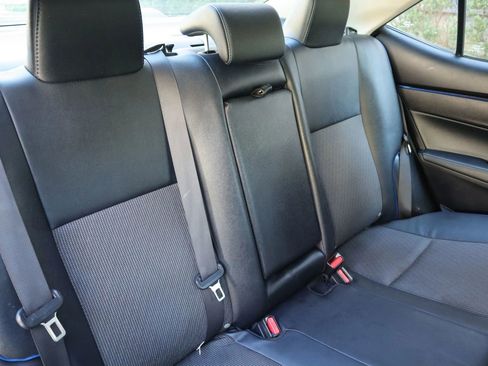 Used 2018 Toyota Corolla SE w/ SE Premium Package FWD image 25