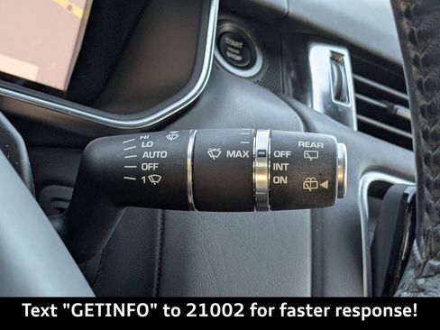 Used 2021 Land Rover Range Rover Sport SVR image 34