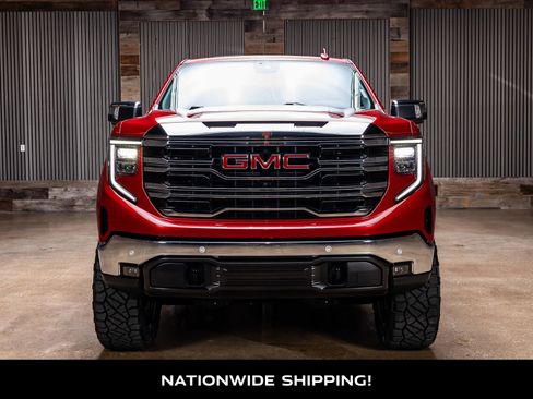 Used 2024 GMC Sierra 1500 SLT w/ SLT Premium Plus Package AWD/4WD image 4