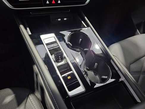 New 2026 Volkswagen Atlas Cross Sport SE FWD image 23