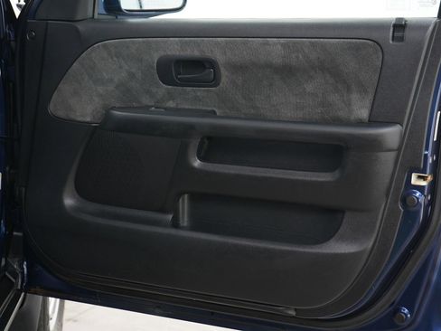 Used 2003 Honda CR-V EX image 9