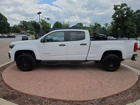 Used 2021 Chevrolet Colorado W/T w/ WT Convenience Package AWD/4WD image 2