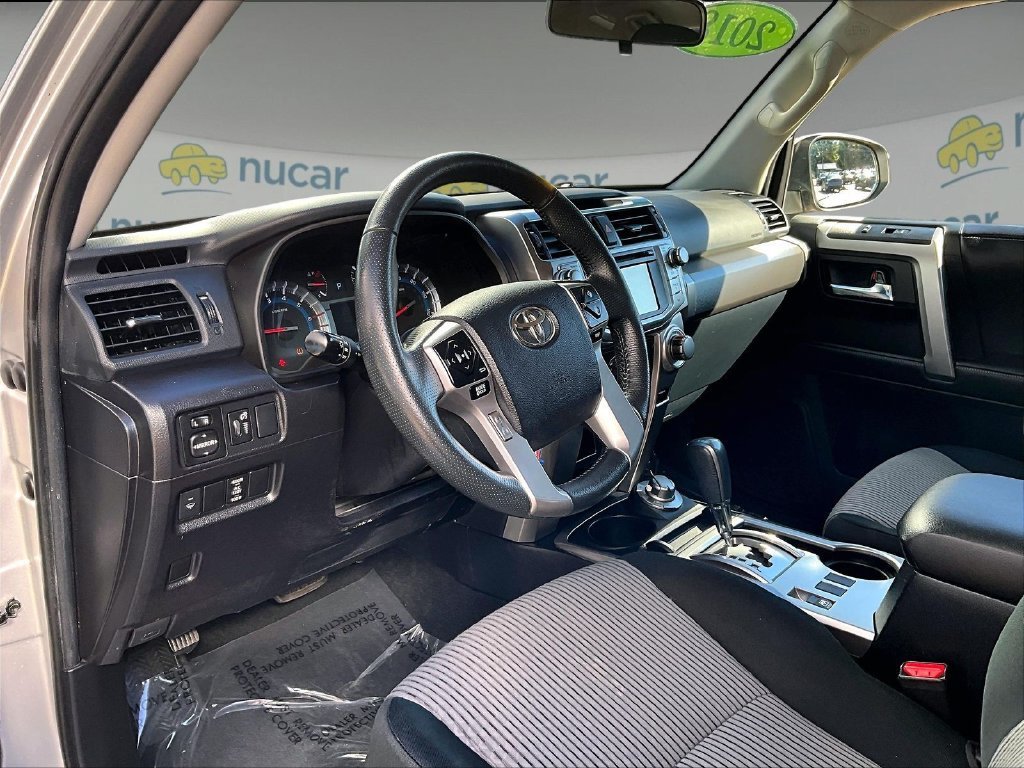 Used 2018 Toyota 4Runner SR5 AWD/4WD image 12
